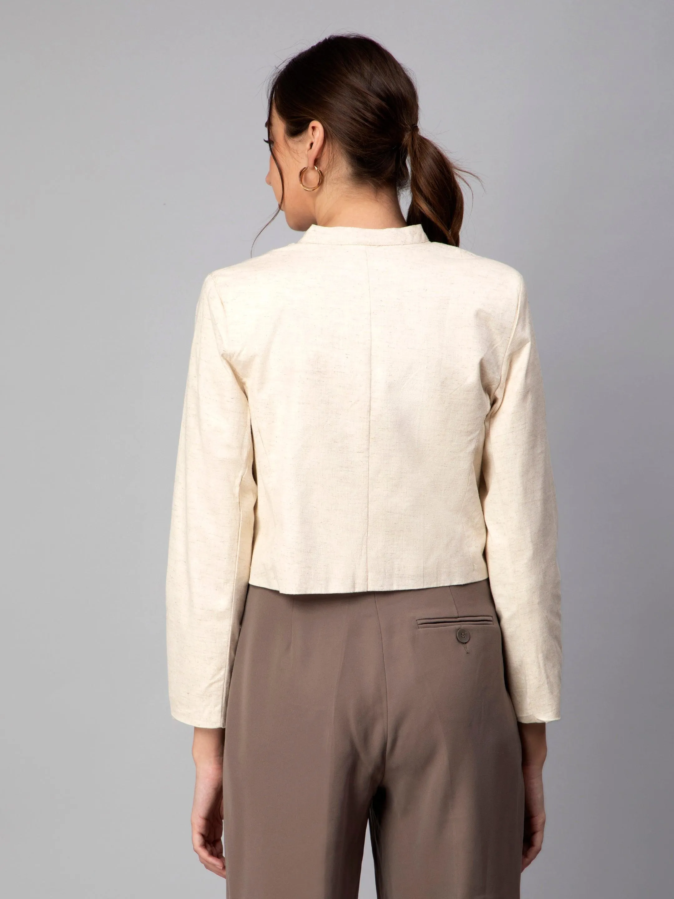 Beige Cotton Cambric Crop Blazer: Casual Elegance with Mandarin Collar and Tailored Fit