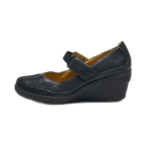 Clarks Wedge Shoes Leather Black Colour For Women