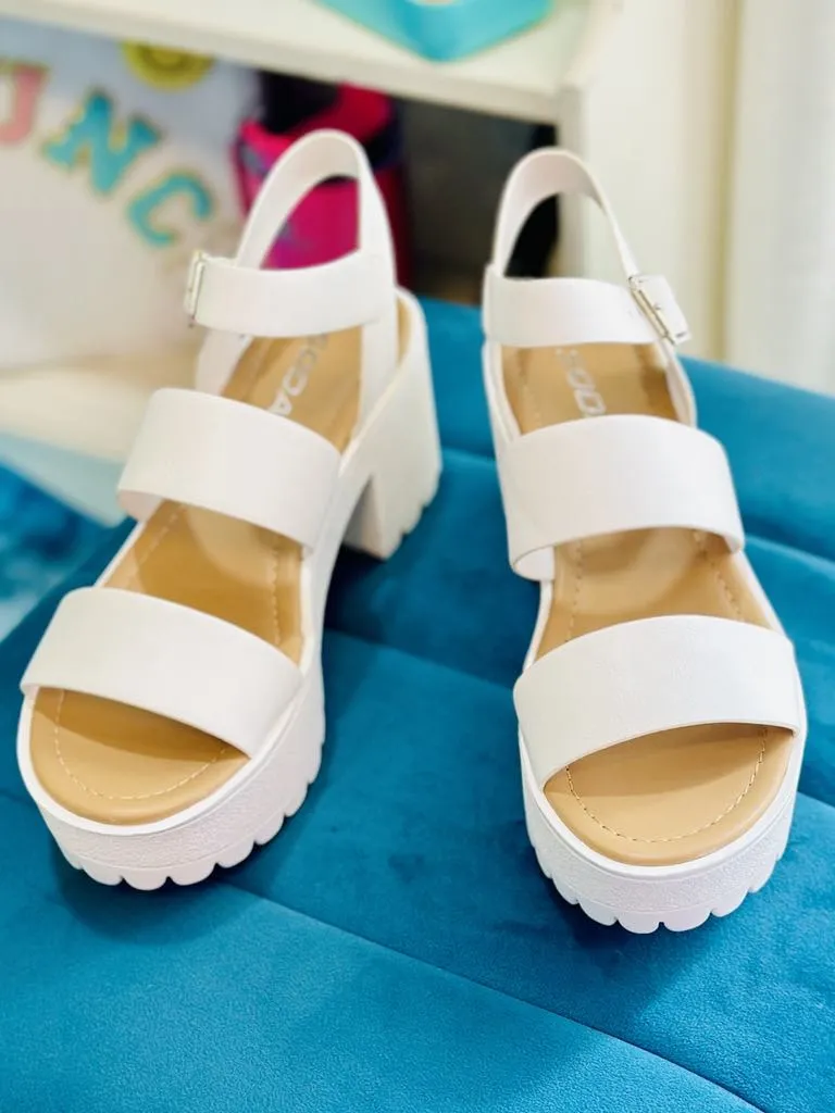 SODA- ADALYN CHUNKY Sandals (white)