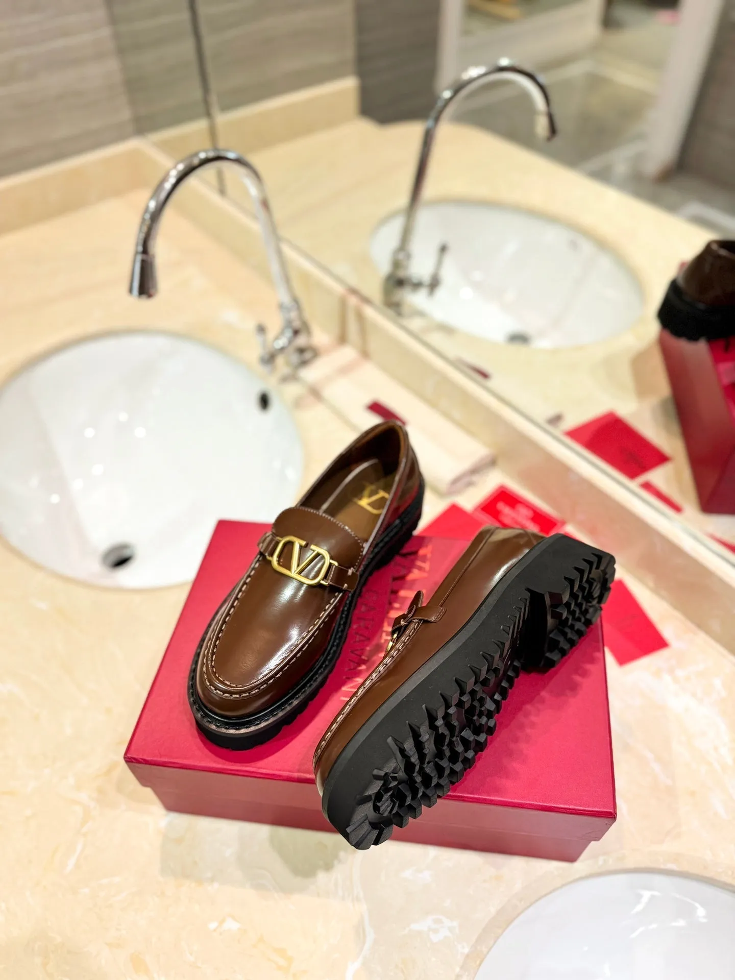 Vlogo Signature Brown Calfskin Loafer